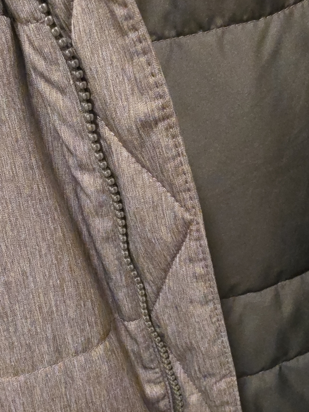 The North Face Winter Jacket Large - Picture 4 of 9